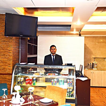 West Park Inn Dhaka Exterior photo