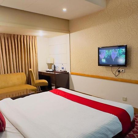 West Park Inn Dhaka Exterior photo