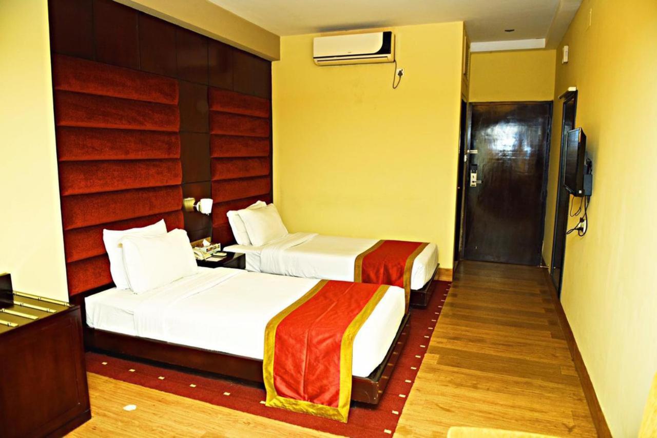 West Park Inn Dhaka Exterior photo
